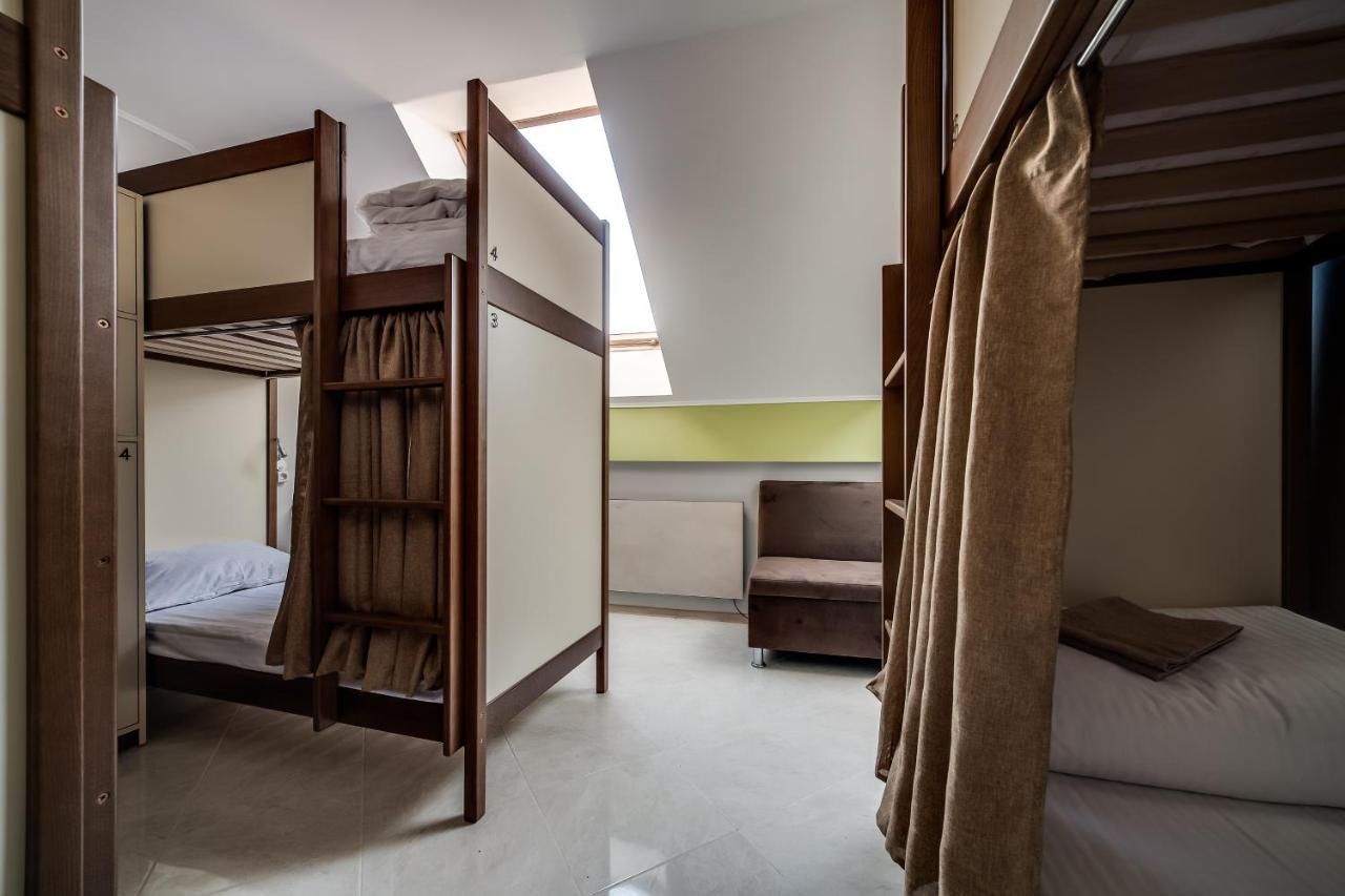 Ostriv Hostel Lviv Dış mekan fotoğraf
