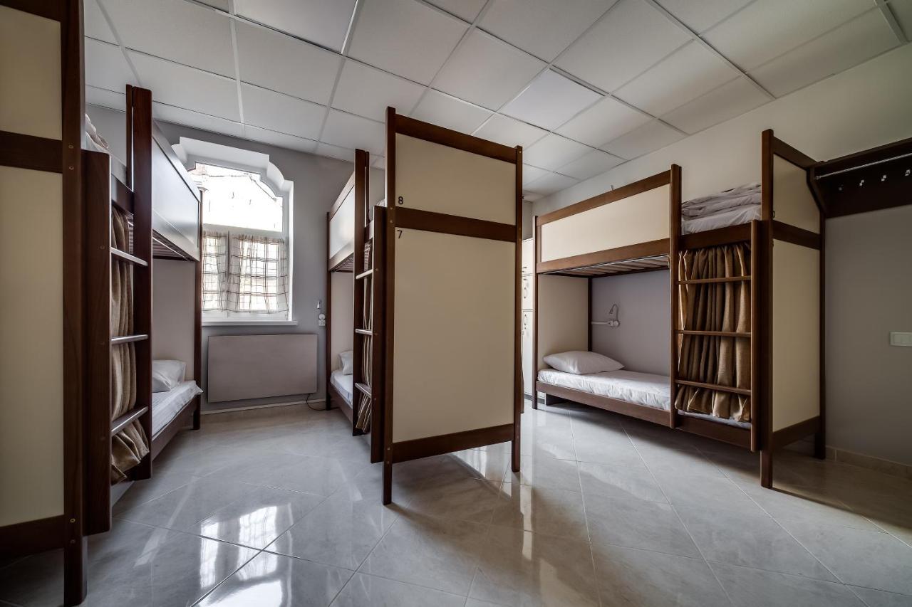 Ostriv Hostel Lviv Dış mekan fotoğraf
