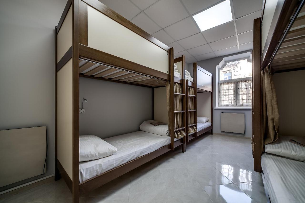Ostriv Hostel Lviv Dış mekan fotoğraf