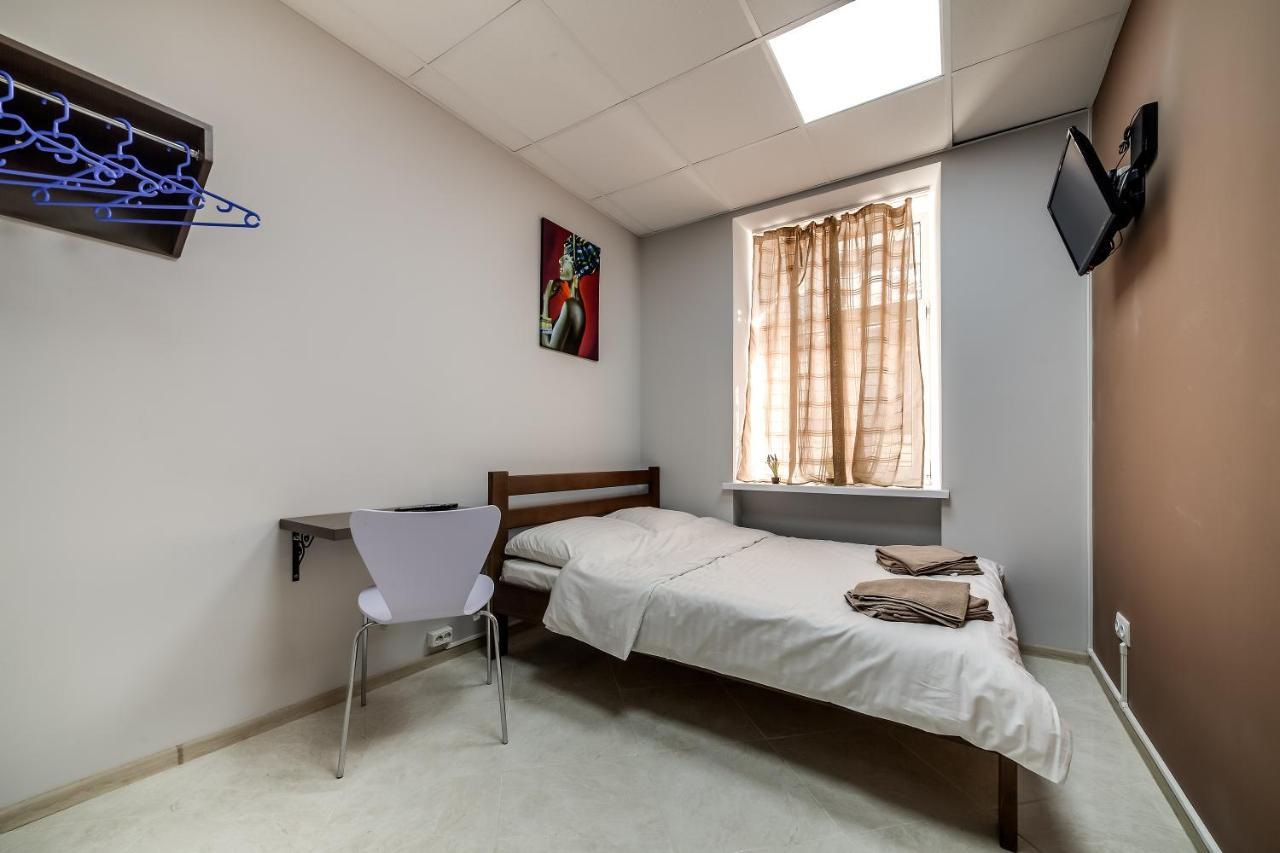 Ostriv Hostel Lviv Dış mekan fotoğraf