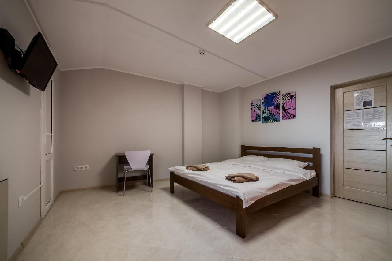 Ostriv Hostel Lviv Dış mekan fotoğraf