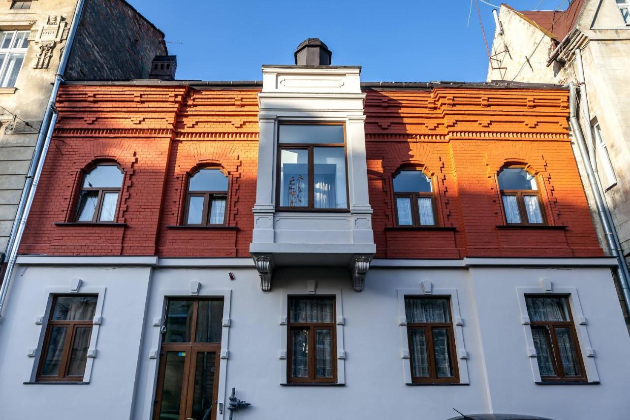 Ostriv Hostel Lviv Dış mekan fotoğraf